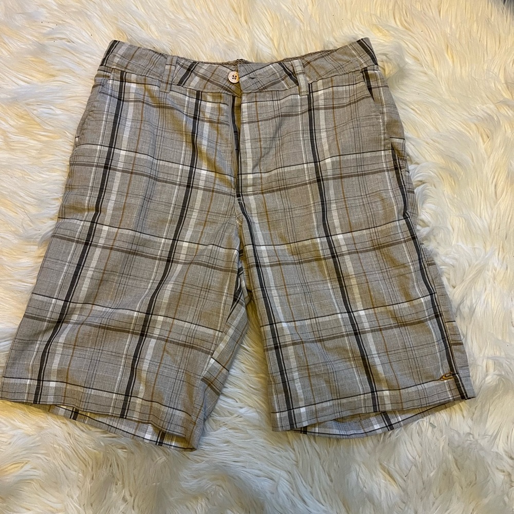 O’Neill men’s knee length shorts
